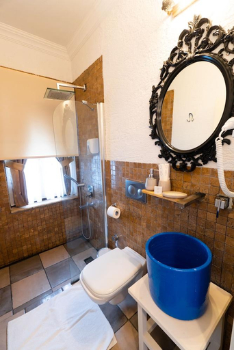 Bathroom 3, The Suite Apart Hotel, Antalya