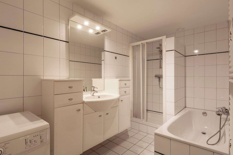 Bathroom 3, Wijde Blick 310 Apartment Near Callanstoog Beach, Zijpe