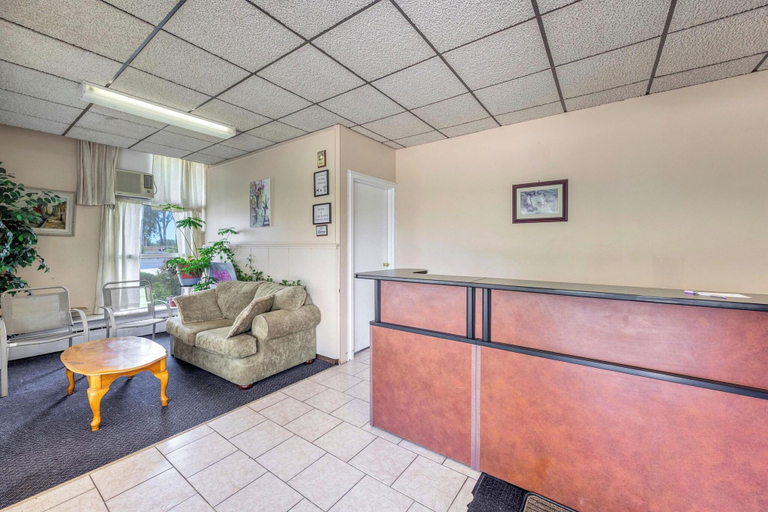 Public Area 2, The Gables Inn, Lambton
