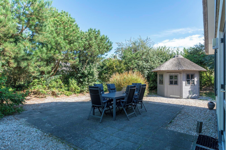 Others 5, Villa in Julianadorp Near the Beach, Den Helder