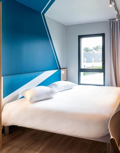 Bedroom 2, Ibis Budget Morlaix, Finistère