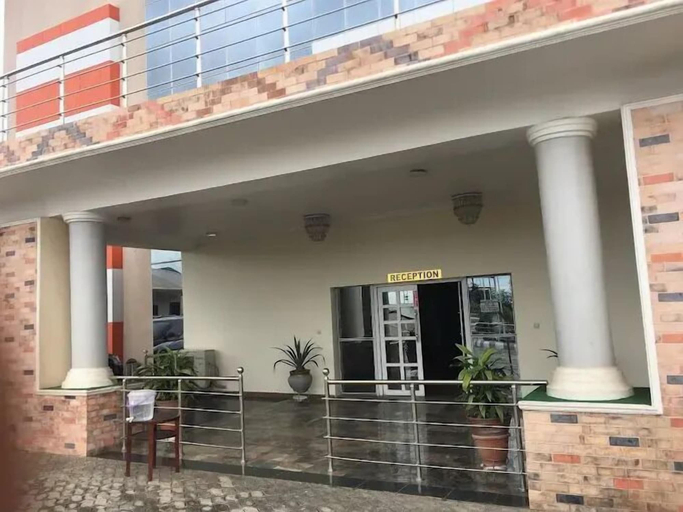Exterior & Views 2, Global Village Hotel and Suites, Karu