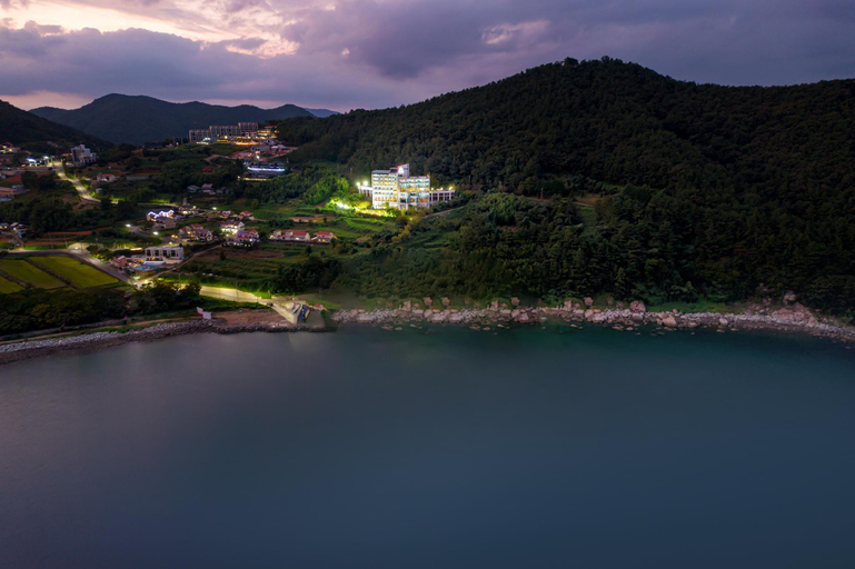 Others 4, Namhae Season Hotel, Namhae