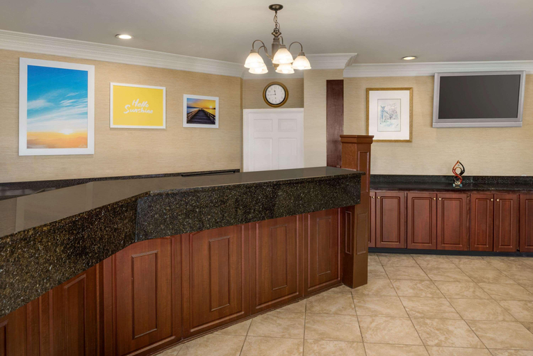 Public Area 3, Days Inn by Wyndham Whitmore Lake/Ann Arbor/Brighton, Livingston