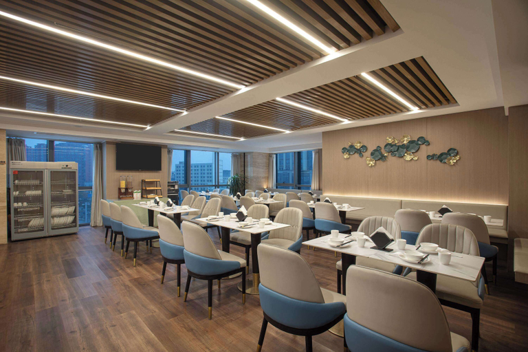 Food & Drinks 5, Microtel By Wyndham Nanchang, Nanchang