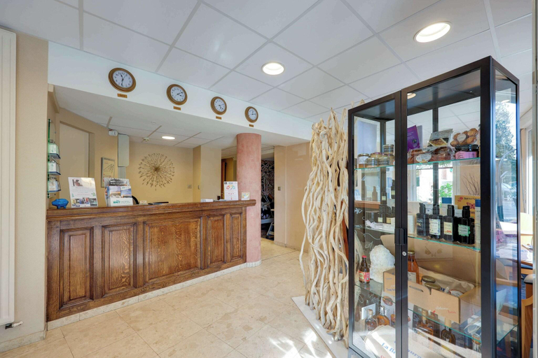 Public Area 2, BRIT HOTEL & SPA Le Roc au Chien, Orne