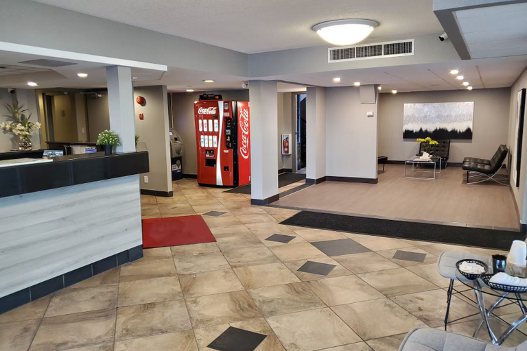 Public Area 2, Super 8 by Wyndham Macleod Trail Calgary, Division No. 6