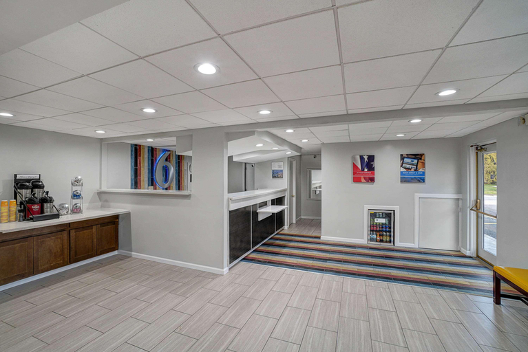 Public Area 2, Motel 6 Carlisle, PA - Cumberland Valley, Cumberland