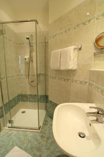 Bathroom, Motorhotel Guntramsdorf, Baden