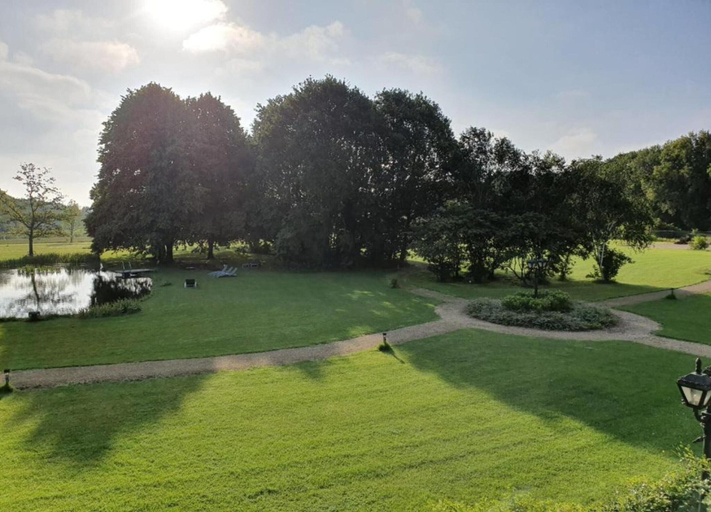 View from property 3, Chic Thatched-roof Stay, Baarle-Nassau