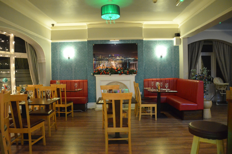 Food & Drinks 5, Orrell Park Hotel, Sefton
