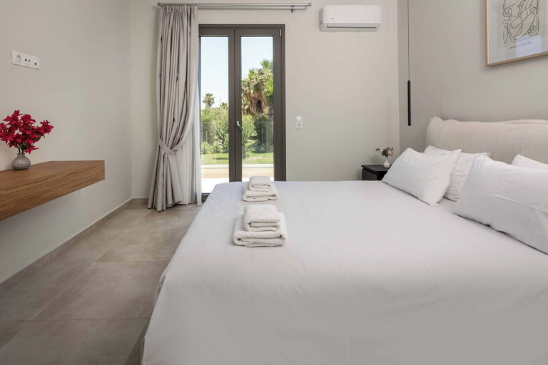Others 5, Villa Kampos Dio, Crete