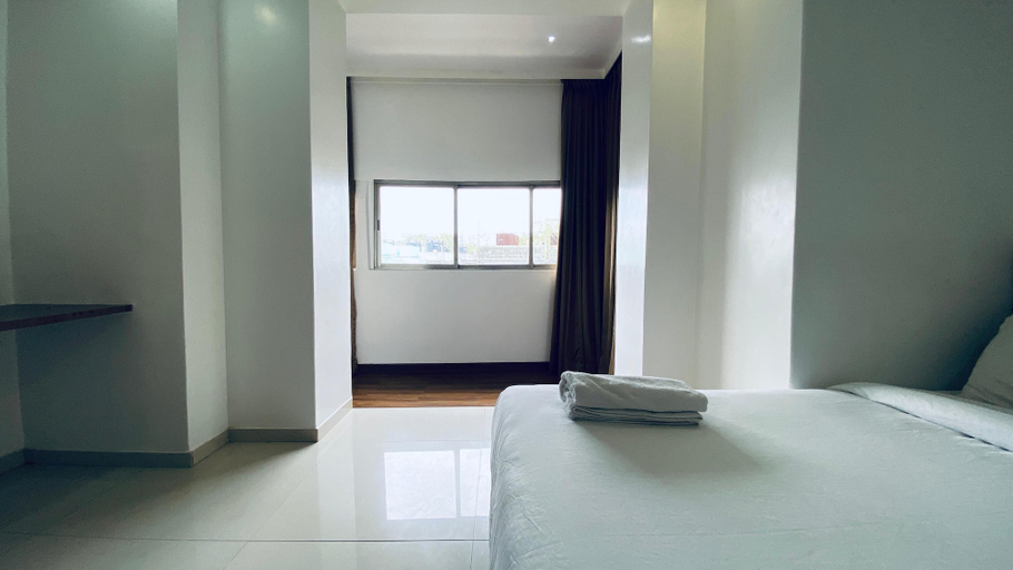 Bedroom 3, Palm Breeze Hotel - Colaba, Mumbai City