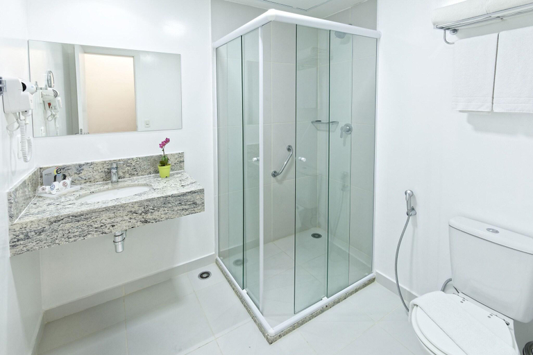Bathroom 4, Ramada Encore by Wyndham Osasco, Osasco