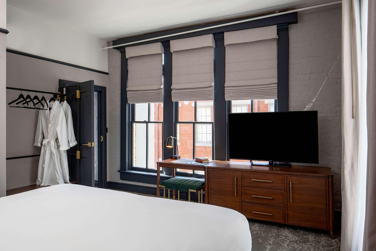 Bedroom 2, The Eliza Jane, Orleans