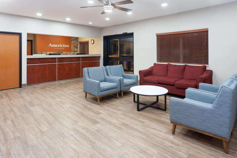 Public Area 2, AmericInn by Wyndham Hudson, Saint Croix