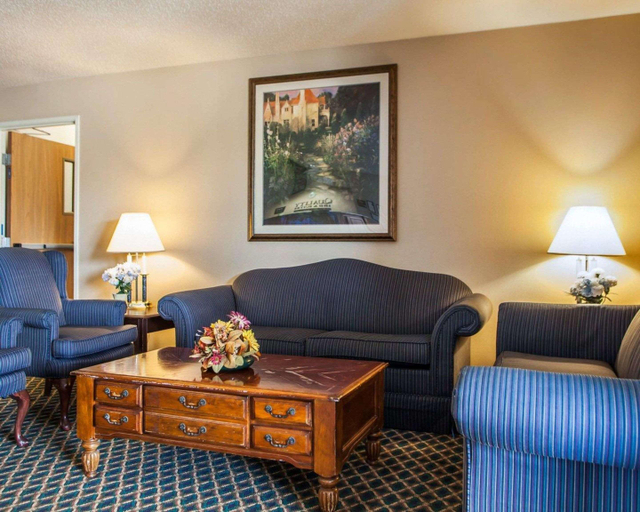 Public Area 3, Quality Inn & Suites Eldridge Davenport North, Scott