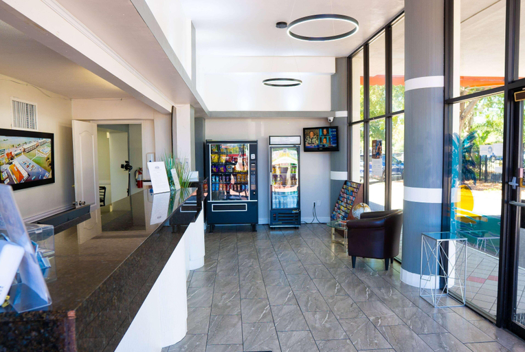 Public Area 3, Howard Johnson by Wyndham Clearwater / Dunedin, Pinellas