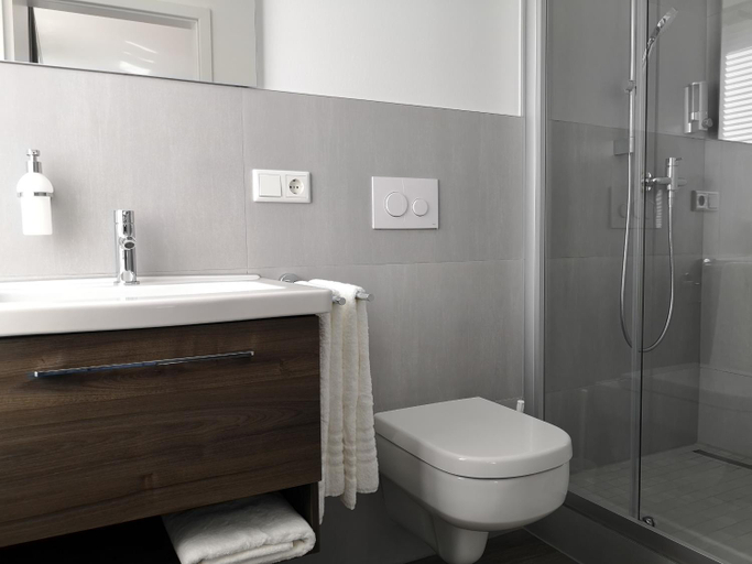 Bathroom 4, Trip Inn PostApart Aschaffenburg, Aschaffenburg