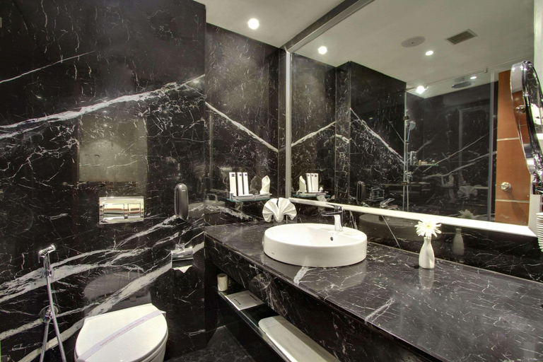 Bathroom 4, Comfort Inn Insys, Bangalore