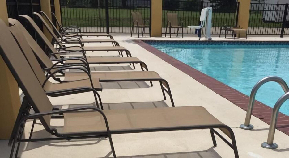 Sport & Beauty 5, Executive Inn Scottsville, Allen