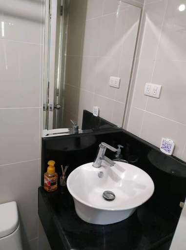 Bathroom 2, CF10C Condominium @The Parkside Villas, Pasay City