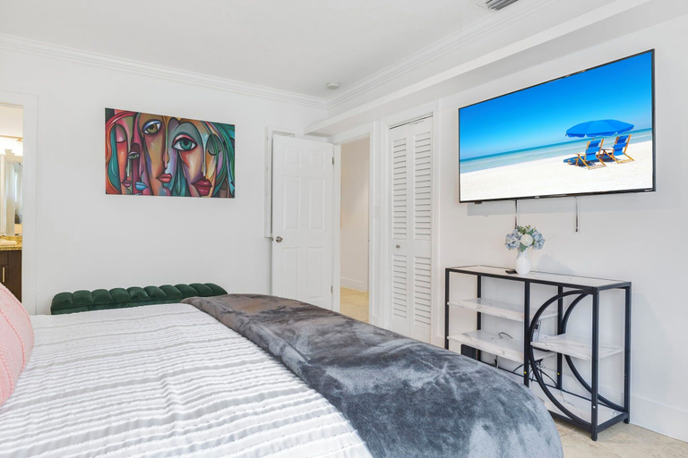 Bedroom 3, Miami Dream Home with Pool, Miami-Dade