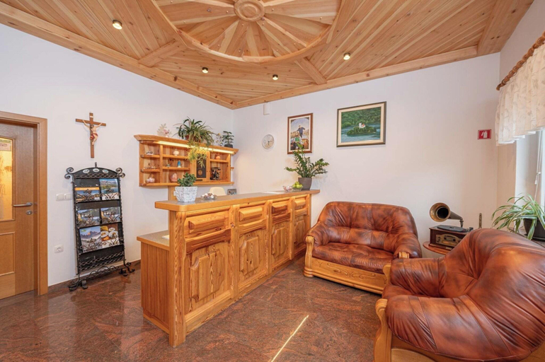 Public Area 2, Pr' Matjon - Pension, Bled