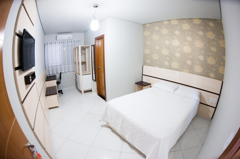 Bedroom 2, Hotel Tito's, Capanema