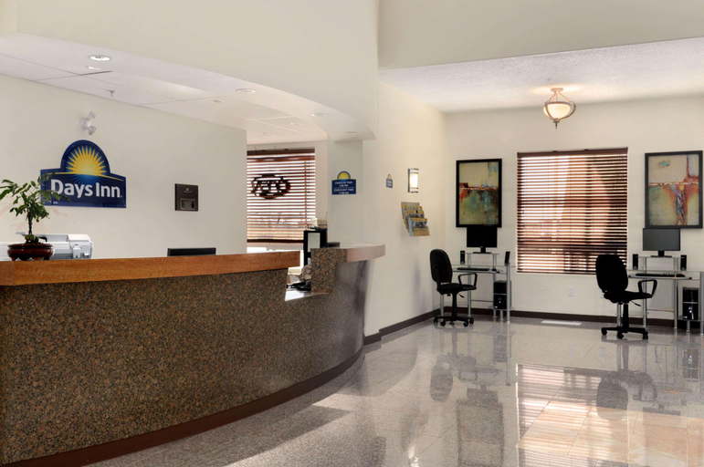 Public Area, Days Inn by Wyndham Grande Prairie, Division No. 19