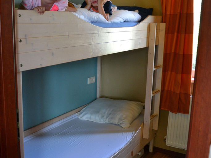 Bedroom 2, 's-Gravenzande Houses, 's-Gravenzande
