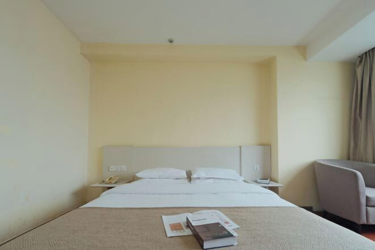 Bedroom 2, Ziyunxuan Hotel (Guilin High-Speed Railway North Station), Guilin