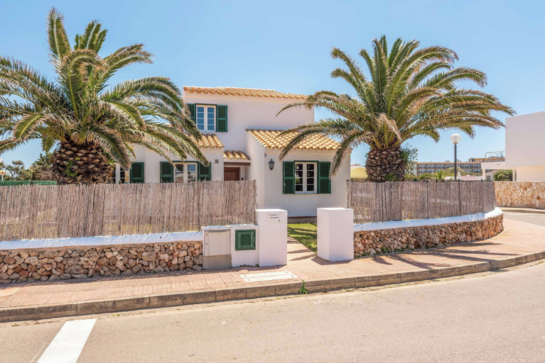Others 4, Villa Aguasol, Baleares