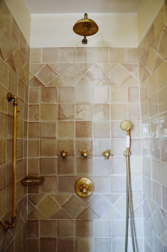 Bathroom 4, La Verriere, Vaucluse