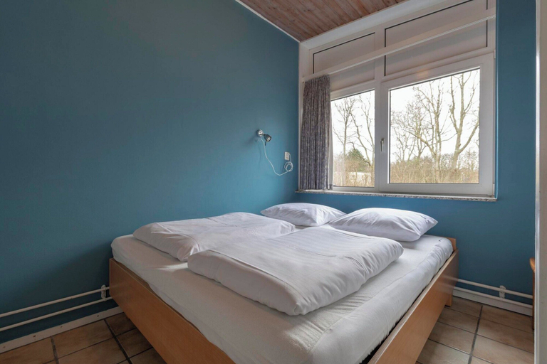 Bedroom 2, Duinland 90 house for 6 guests, Sint Maartenszee, Zijpe