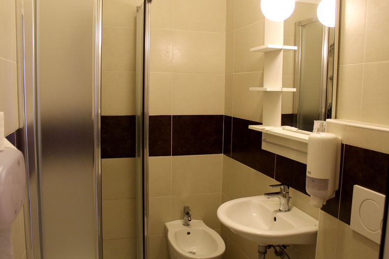 Bathroom 5, Hotel Adria Mare, Rimini