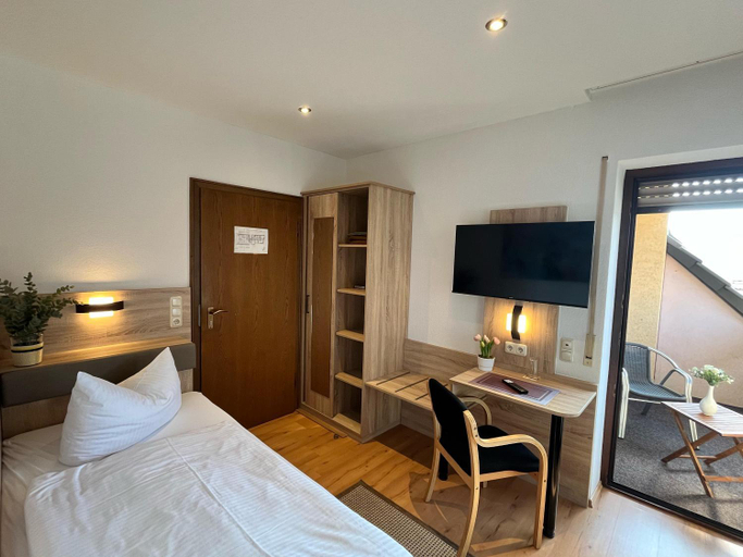 Bedroom 2, Annas Gastehaus, Forchheim
