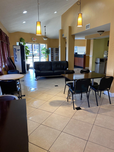 Others 5, Jax Inn, Duval