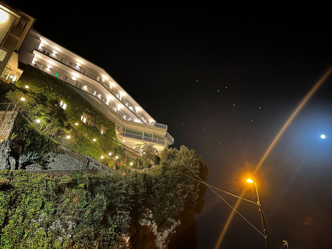 Public Area 5, Hotel Le Rocce, Salerno