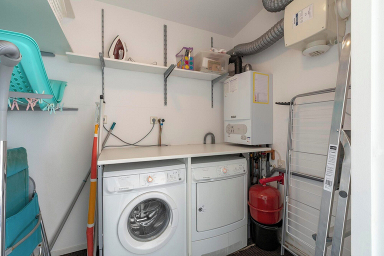Bathroom 3, Beachside Apartment With Balcony, Zijpe