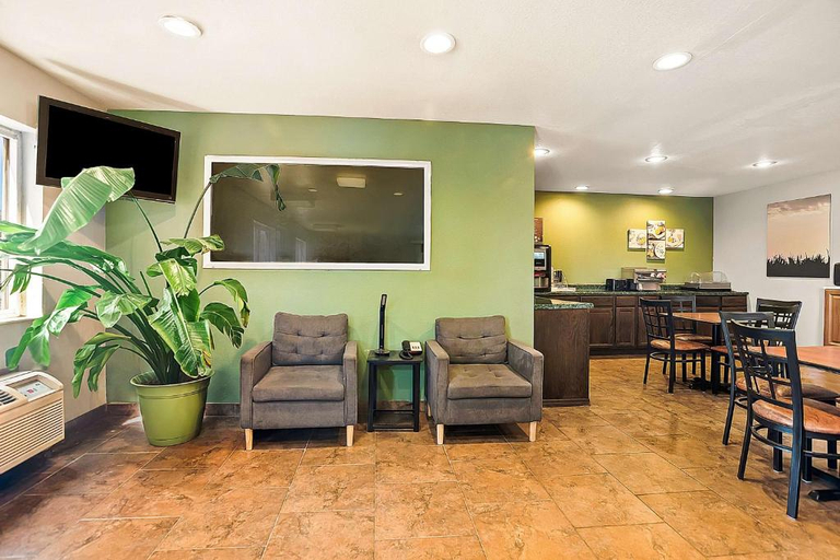 Public Area 2, SureStay Plus Hotel by Best Western Bettendorf, Scott