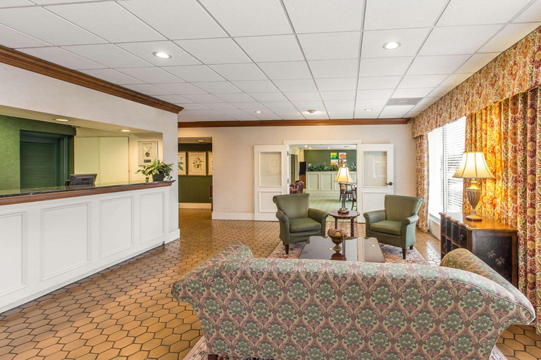 Public Area 3, Rodeway Inn McDonough South I-75, Henry