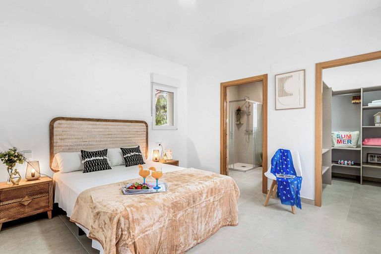 Others 2, Villa Aiko, Alicante
