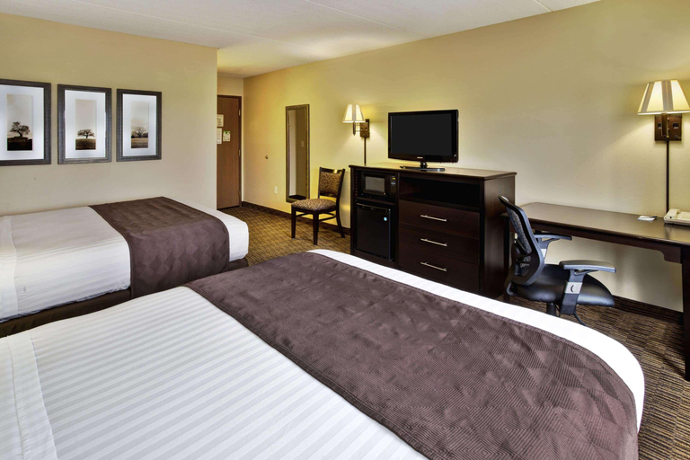 Bedroom 3, AmericInn by Wyndham Beaver Dam, Dodge