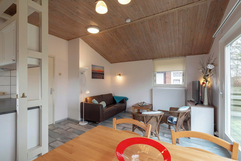 Living room 2, Holiday Home With Playground, Zijpe