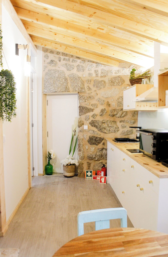 Others 5, Villa Garcia, Terras de Bouro