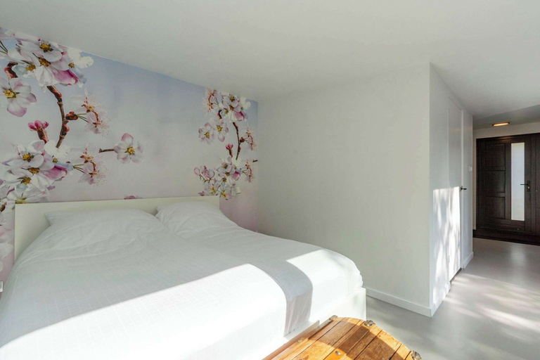 Bedroom 4, Bungalow in Sint Maartenszee with Garden Views, Zijpe