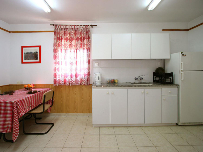 Others 3, Mizra Guest House