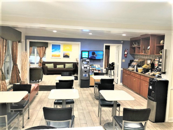 Public Area 2, Days Inn by Wyndham Manning, Clarendon