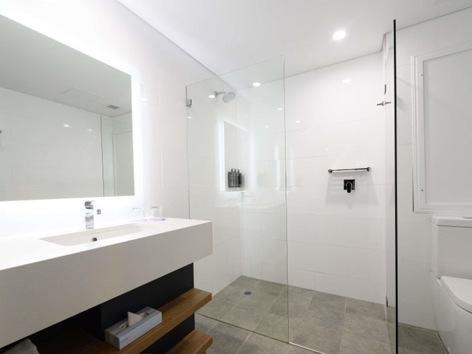 Bathroom 6